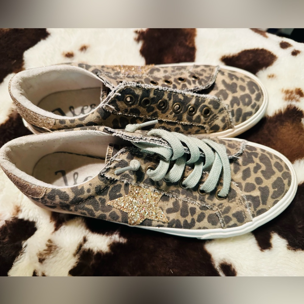 Very G Leopard Boutique Shoes